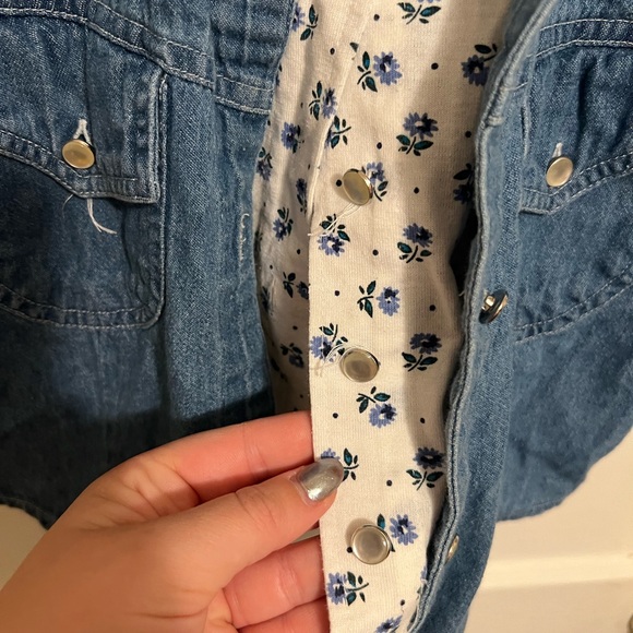 Vintage Denim Vest with Floral Blouse - Picture 7 of 8